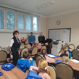 y6