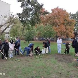 1698180120916